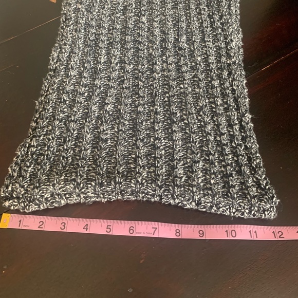 Loft black and white circle knit winter scarf - Picture 6 of 7